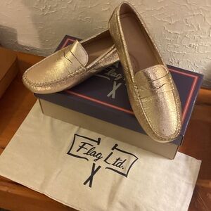 Flag Ltd. Gold Women's Penny Loafers Size 9 M New in Box Retail $150 Dillard’s